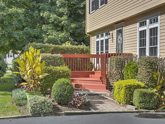 2nd image of 23 Evans Cir