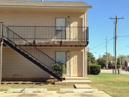 1st image of 1901 E Lindsey St APT 1A