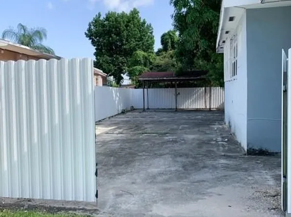 (undisclosed Address), Miami, FL 33125