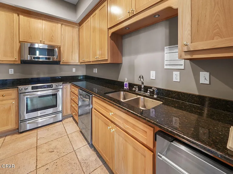 408 Savannah Park Way — Photo 49