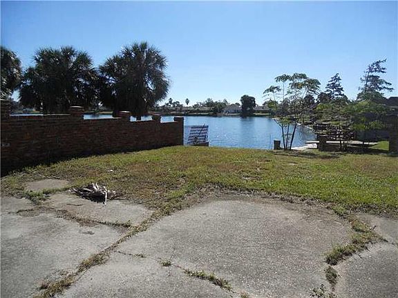 5th image of 7222 E Springlake Dr