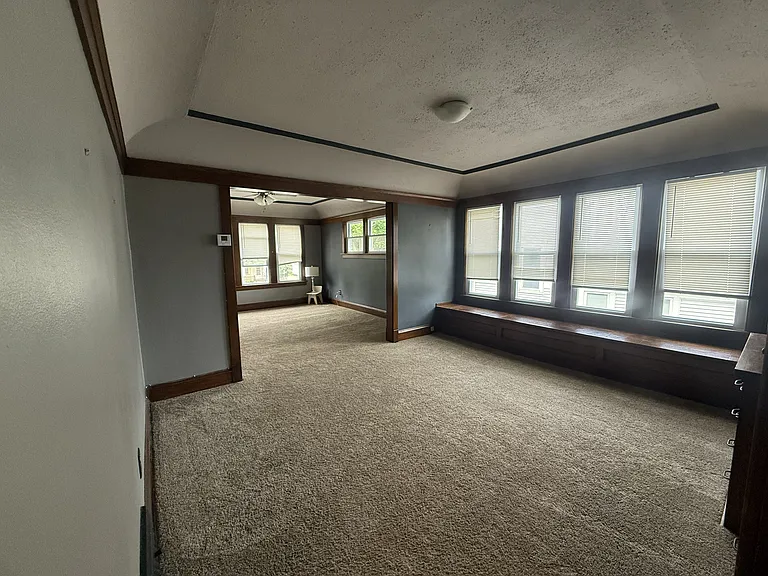 5827 W Wisconsin Ave — Photo 9
