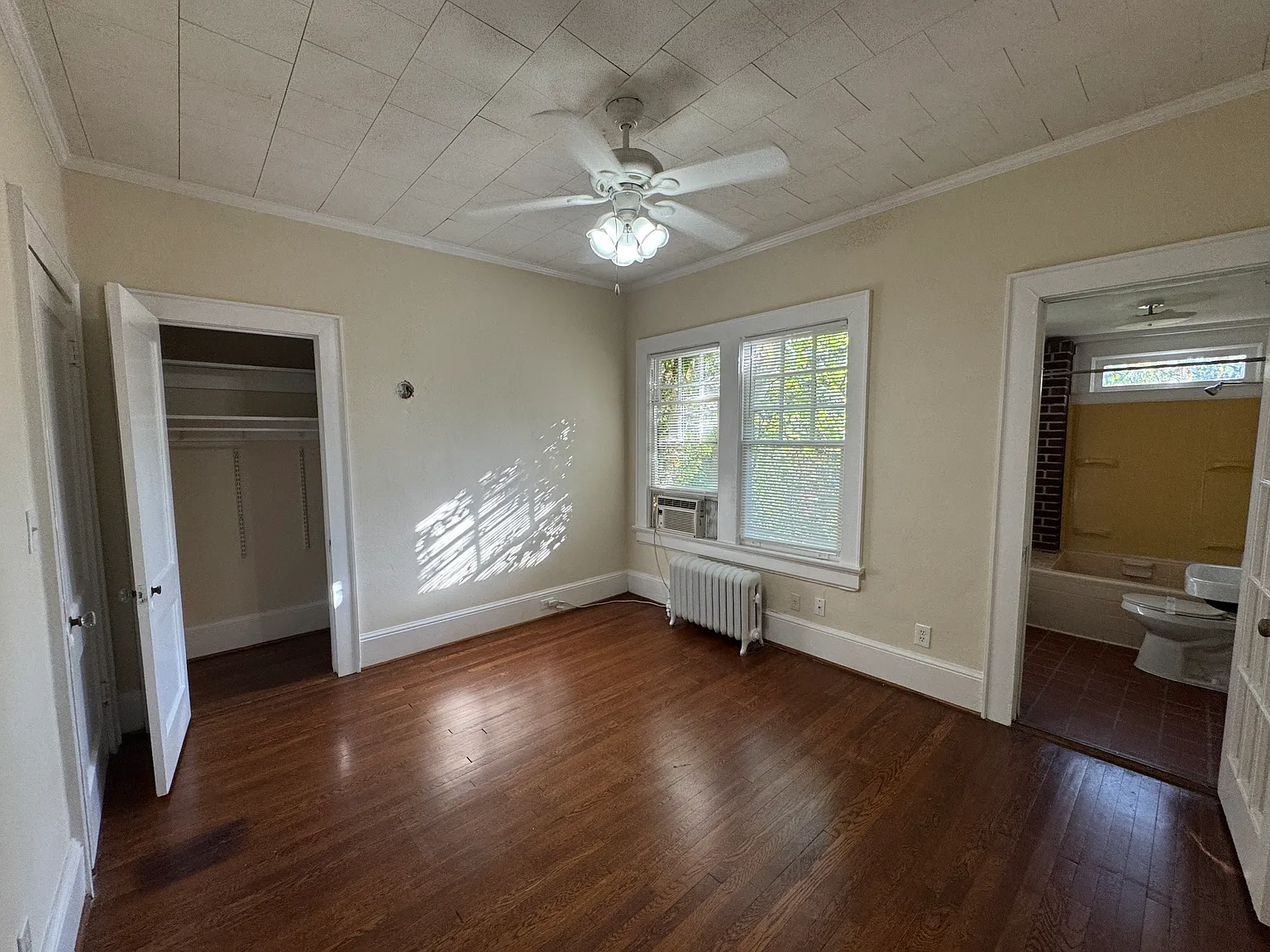 2 bed, 1800 sqft, $3,000 — Photo 4