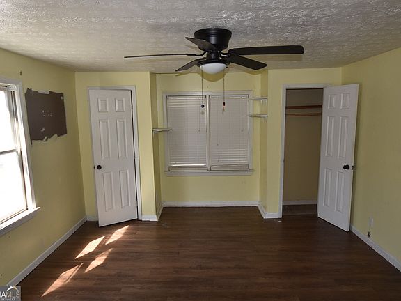 5th image of 255 Woodlawn Ave