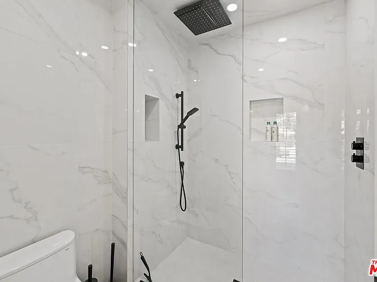 72417 Rolling Knolls Dr — Photo 15