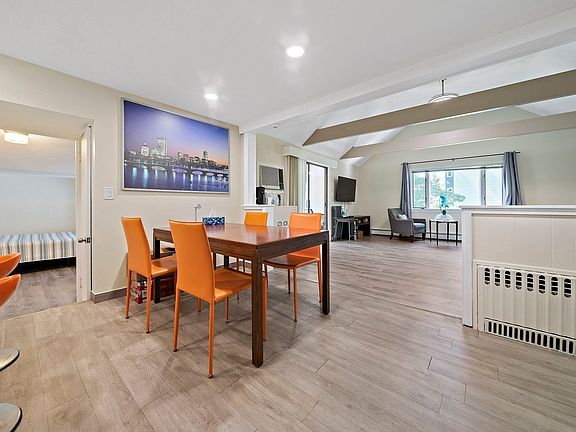 4th image of 2 Cottage Cir #2
