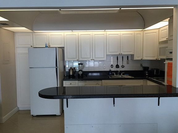 Open kitchen