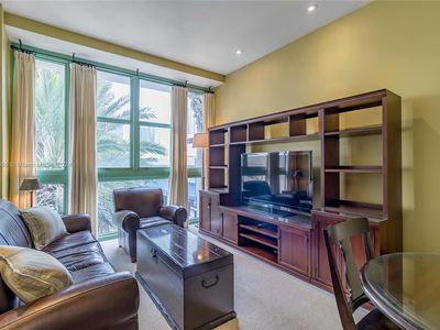 111 E Flagler St APT 304, Miami, FL, 33131