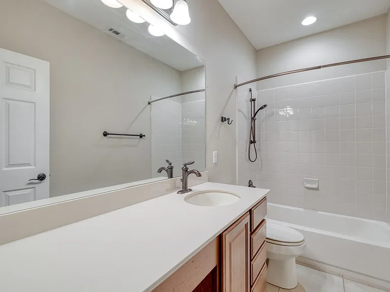 117 Brittany Ln — Photo 22