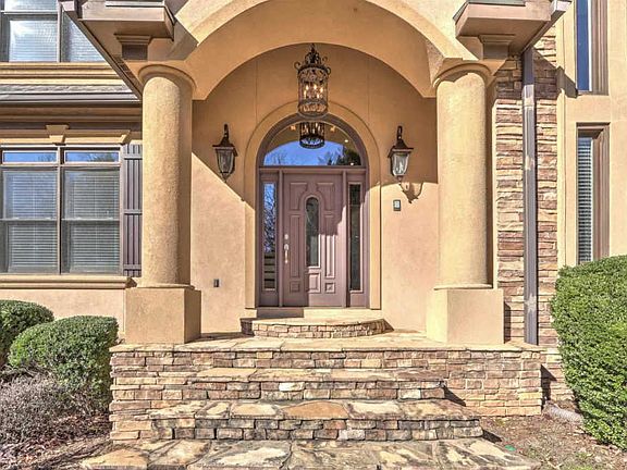 4th image of 5560 Southwinds Way