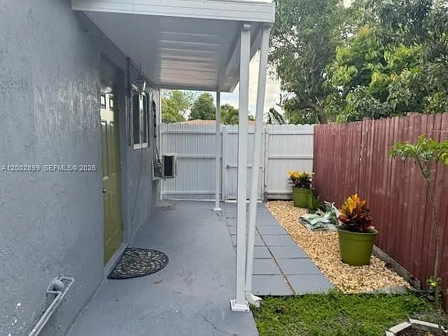 6471 SW 27th St — Photo 12