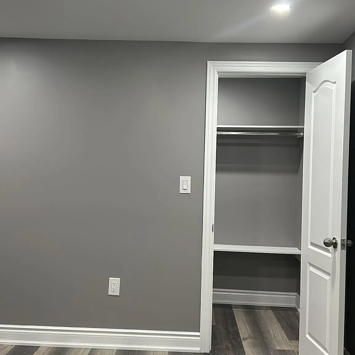 6 bed, $2,400 — Photo 3