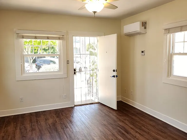 276 C Ave — Photo 2