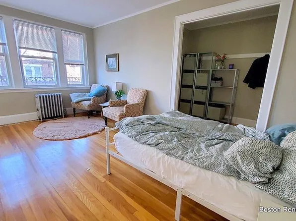 18 Day St #204, Somerville, MA 02144