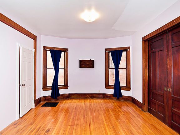 2nd image of 127 Green St #1