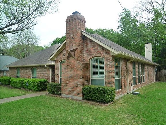 2nd image of 354 Meadowcreek Dr