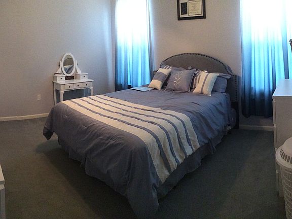 3rd image of 325 Damiano Way