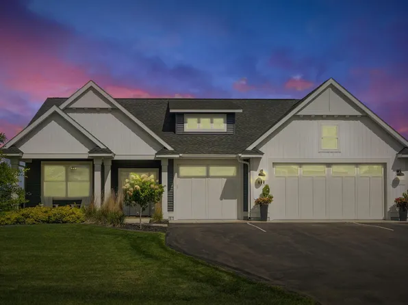 584 Reynolds St, River Falls, WI 54022