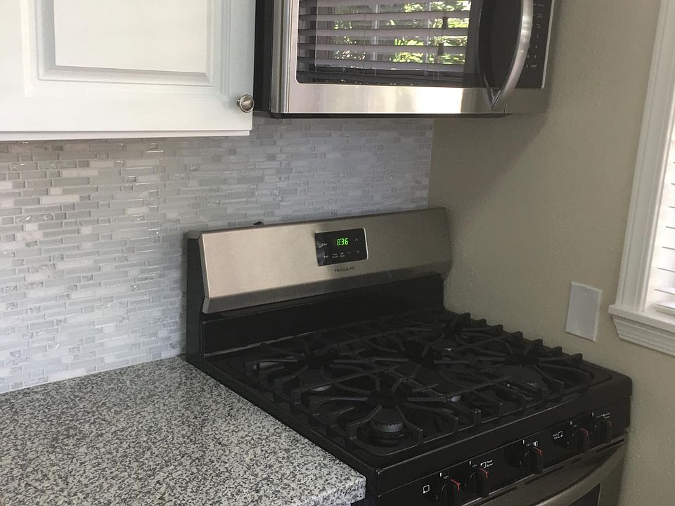 1st image of 14423 Weddington St #1