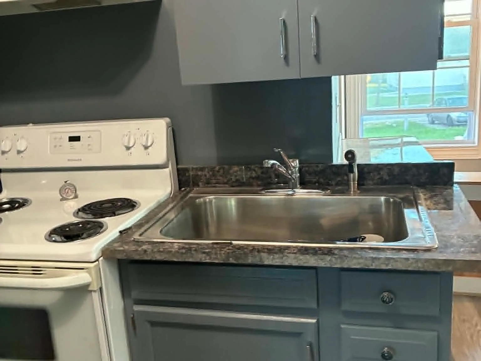 4 bed, 1545 sqft, $3,180 — Photo 3
