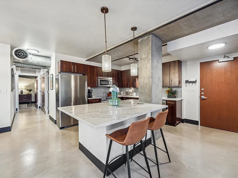 800 Brazos St #1007 — Photo 6