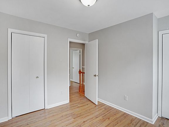 5th image of 14623 Lock Dr