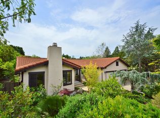 2 Paseo Linares, Moraga, CA 94556