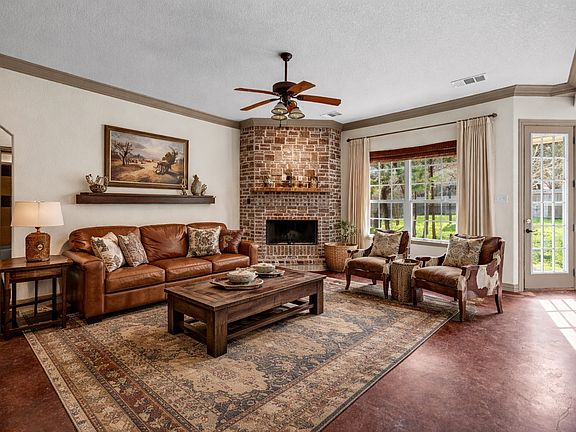4th image of 2914 San Gabriel Dr