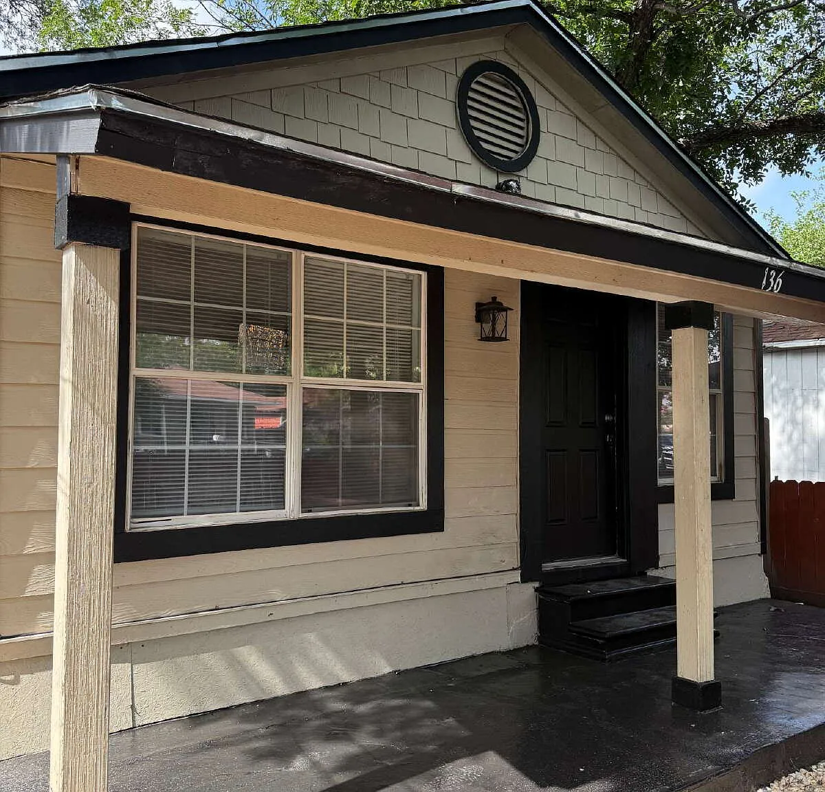 3 bed, 2.0 bath, 981 sqft, $1,345 — Photo 1