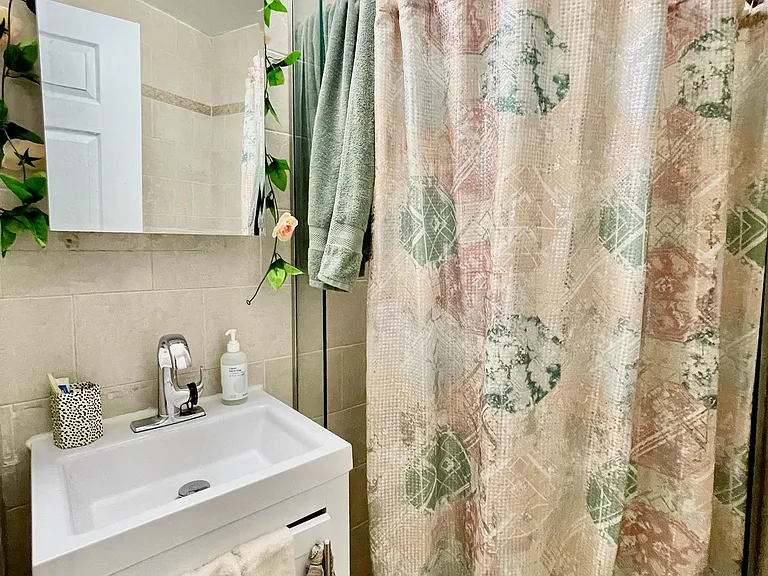 325 E 90th St #4FE — Photo 9