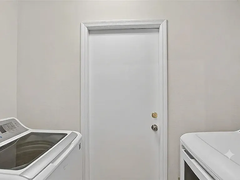 11005 Kenbrook Dr — Photo 10