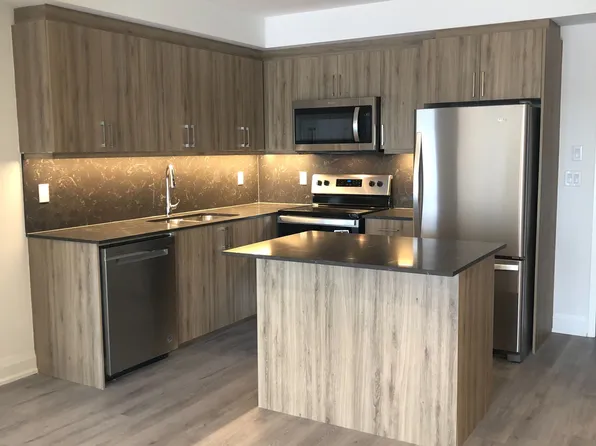 58 Lakeside Ter, Barrie, ON
