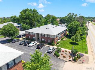 406 S Church St APT 124, Saint Peters, MO 63376