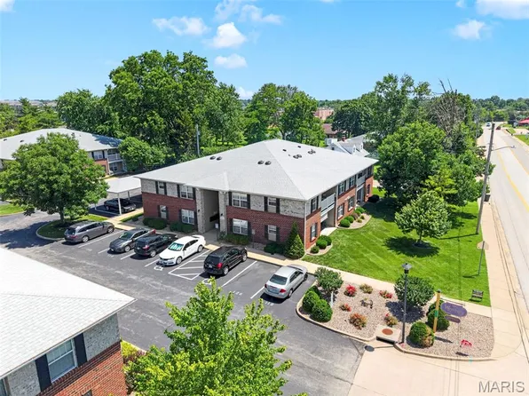 406 S Church St APT 124, Saint Peters, MO 63376