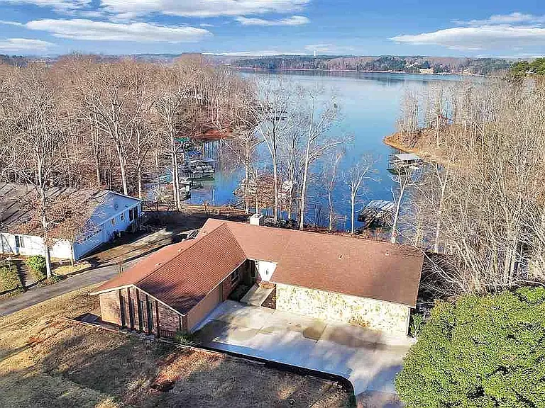 320 Lake Forest Cir — Photo 22