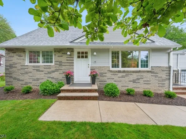 14 Fen Ct, Madison Boro, NJ 07940