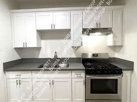 1822 E 8th St, Long Beach, CA
