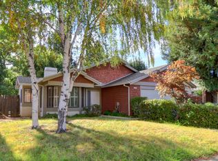 5 Rollingbrook Cir, Sacramento, CA 95833