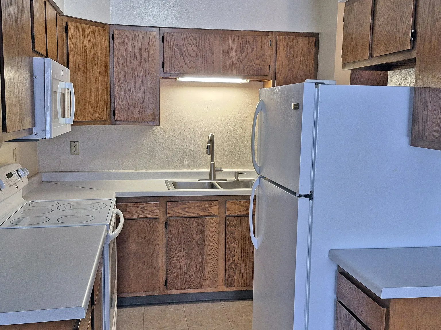 1 bed, 550 sqft, $695 — Photo 4