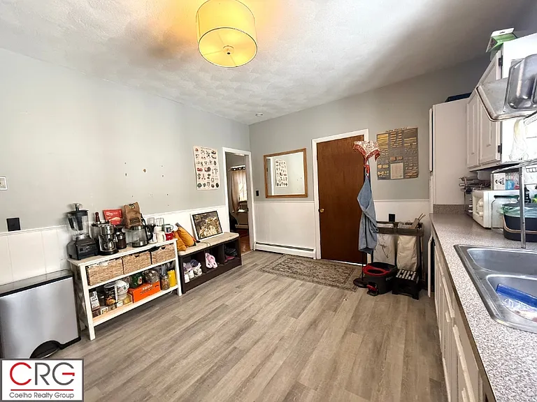 27 Hale Ave #2 — Photo 9