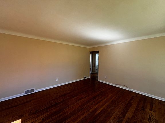 2nd image of 24273 Westhampton Ave