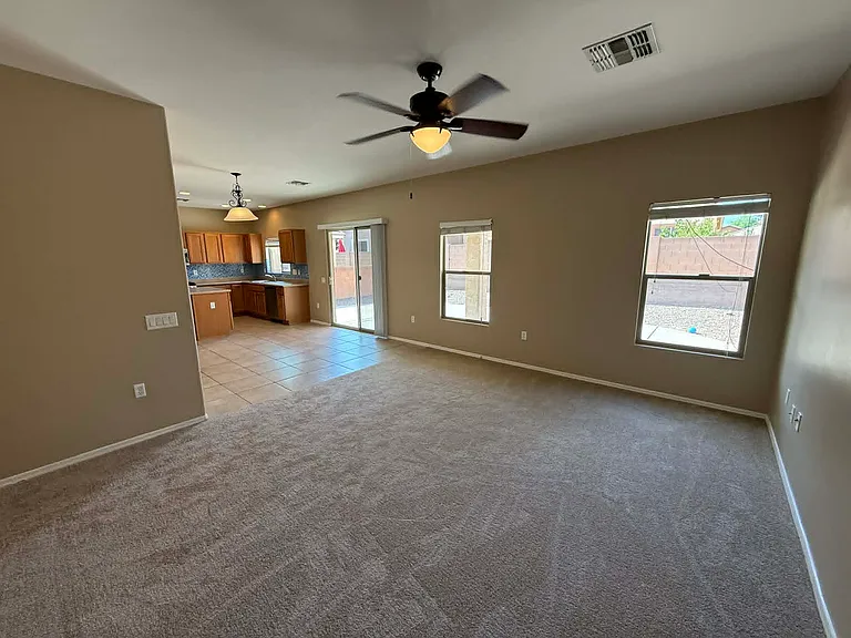 885 W Calle Muro Fuerte — Photo 33