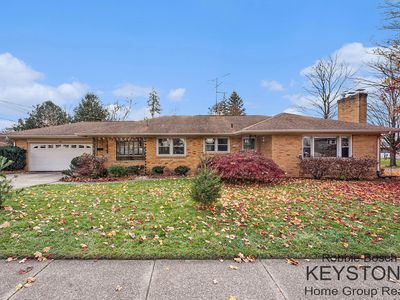 1444 Sweet St NE, Grand Rapids, MI, 49505