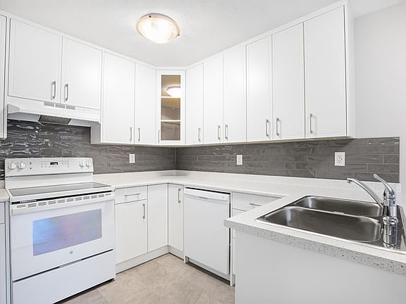 2nd image of 1140 Hugh Allan Dr #365145