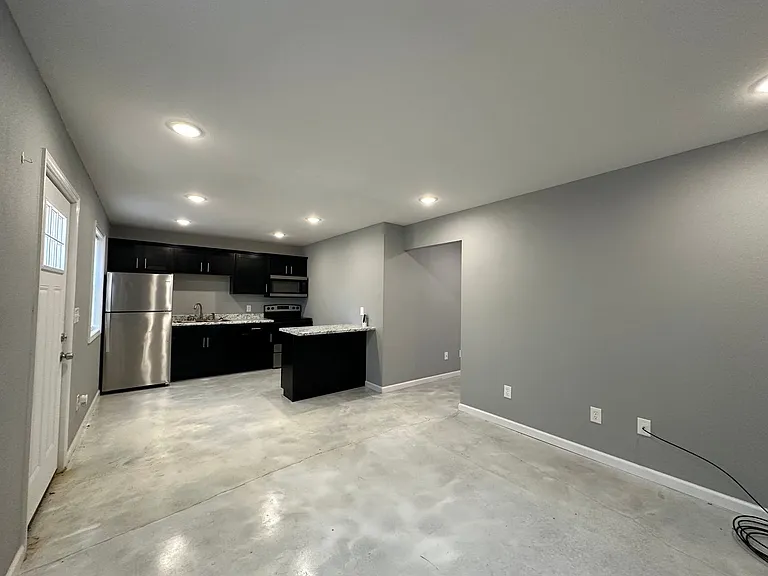 105 Evergreen Pl — Photo 6