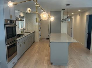 8349 SW 33rd Ave #A, Portland, OR 97219