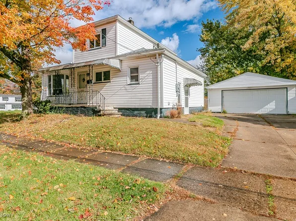 270 W Glendale St, Bedford, OH 44146