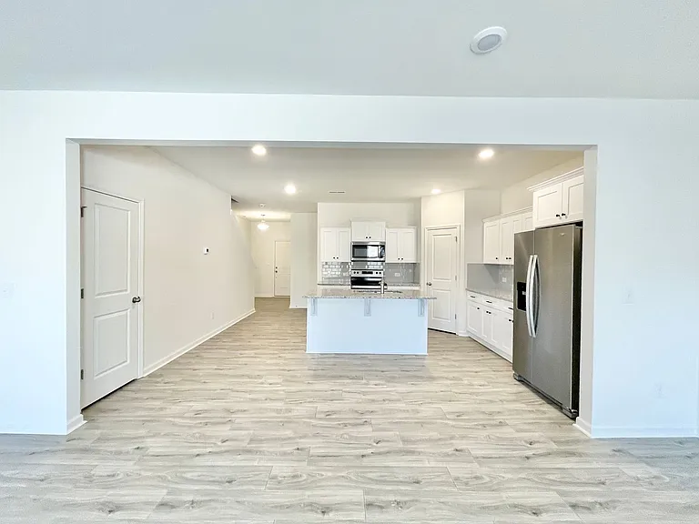 3885 Claret Cup Dr — Photo 5