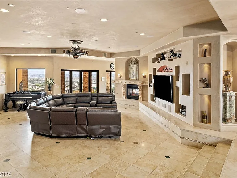 1139 Brown Hill Ct — Photo 18