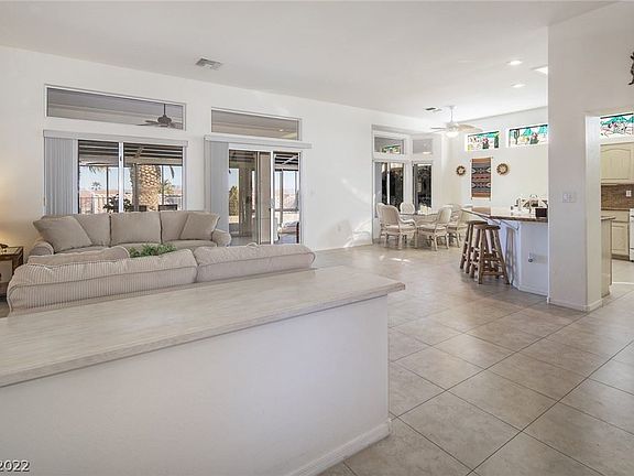 3rd image of 3008 Swan Hill Dr